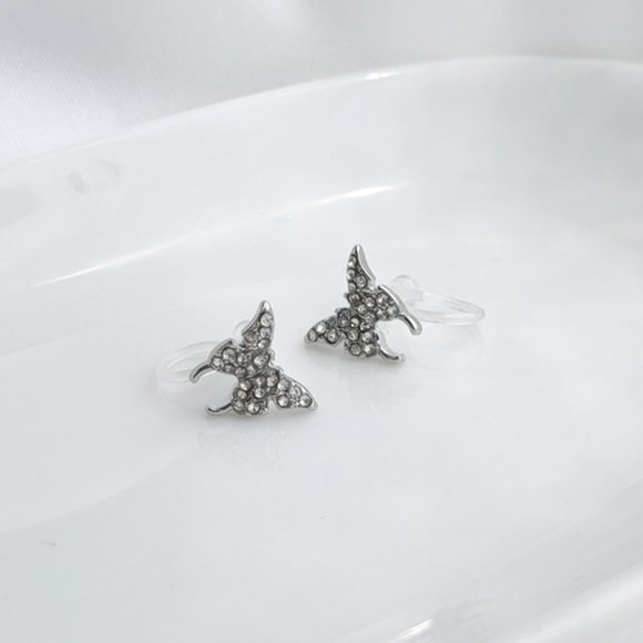 Clip-On Butterfly Stud Clip-on Earrings Set - Picture 3 of 8